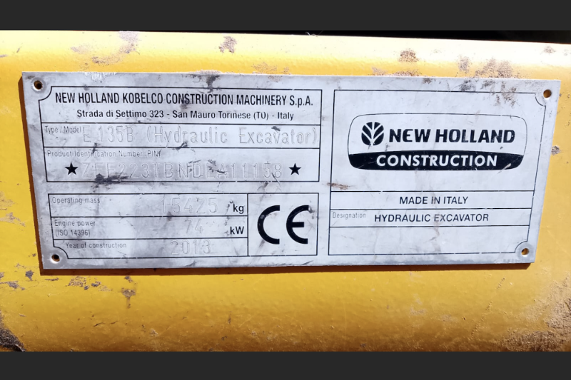 OmecoHub - Immagine NEW HOLLAND E135B